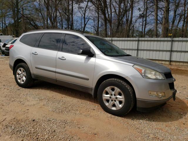 1GNKRFED2CJ125486 - 2012 CHEVROLET TRAVERSE LS SILVER photo 4