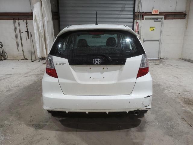 JHMGE8H51BC004251 - 2011 HONDA FIT SPORT WHITE photo 6