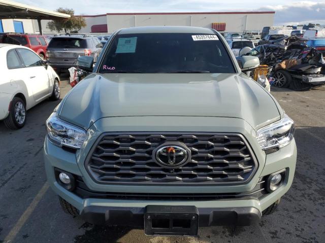 3TMDZ5BN1PM160666 - 2023 TOYOTA TACOMA DOUBLE CAB GRAY photo 5