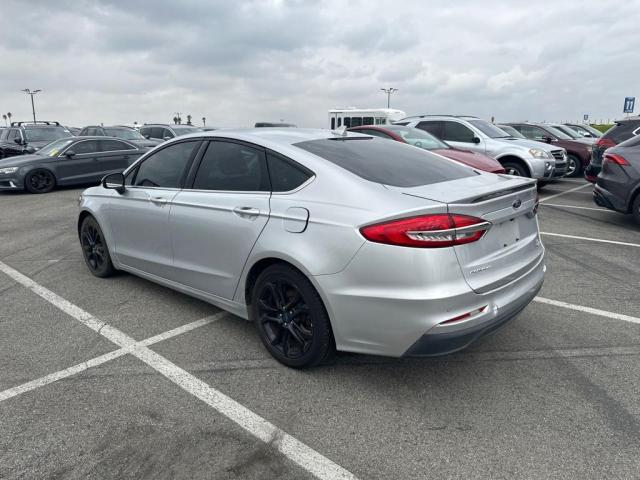 3FA6P0HD6KR216229 - 2019 FORD FUSION SE SILVER photo 4