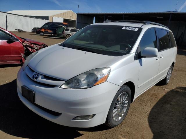 5TDZK22C47S025222 - 2007 TOYOTA SIENNA XLE WHITE photo 1