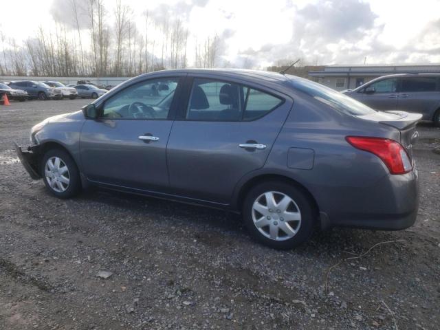 3N1CN7AP4HL868300 - 2017 NISSAN VERSA S GRAY photo 2