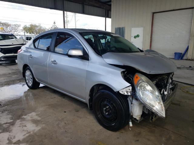 3N1CN7AP1CL931202 - 2012 NISSAN VERSA S SILVER photo 4