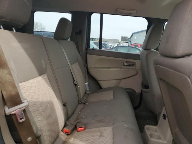 1J8GN28K99W524171 - 2009 JEEP LIBERTY SPORT RED photo 10