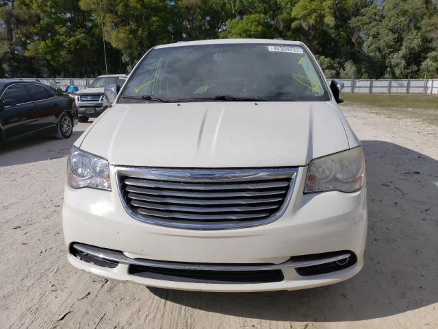 2C4RC1CG8DR531911 - 2013 CHRYSLER TOWN & COU TOURING L WHITE photo 5