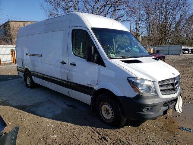 WD3PE8DE0E5895708 - 2014 MERCEDES-BENZ SPRINTER 2500 WHITE photo 4