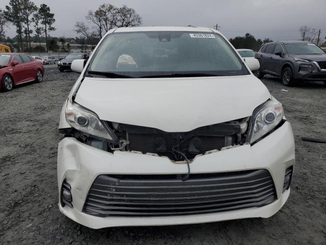 5TDYZ3DC8KS019815 - 2019 TOYOTA SIENNA XLE WHITE photo 5