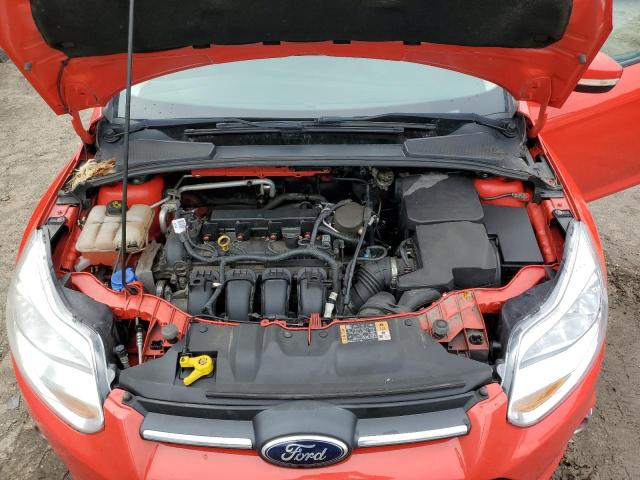 1FADP3K2XEL279188 - 2014 FORD FOCUS SE RED photo 11