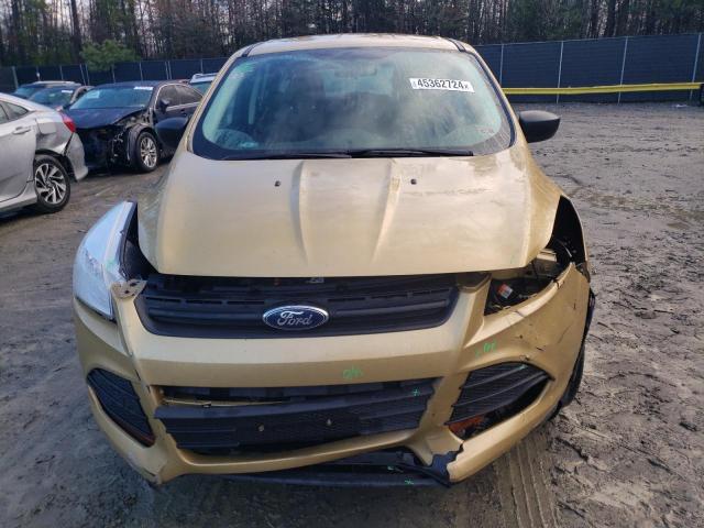 1FMCU0F75FUA74369 - 2015 FORD ESCAPE S GOLD photo 5