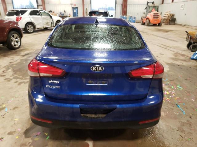 3KPFK4A7XHE063942 - 2017 KIA FORTE LX BLUE photo 6