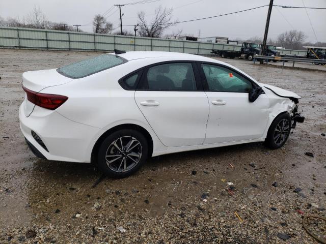 3KPF24AD8NE468604 - 2022 KIA FORTE FE WHITE photo 3