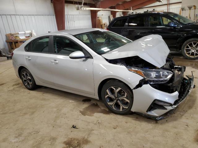 3KPF24AD4ME305625 - 2021 KIA FORTE FE SILVER photo 4