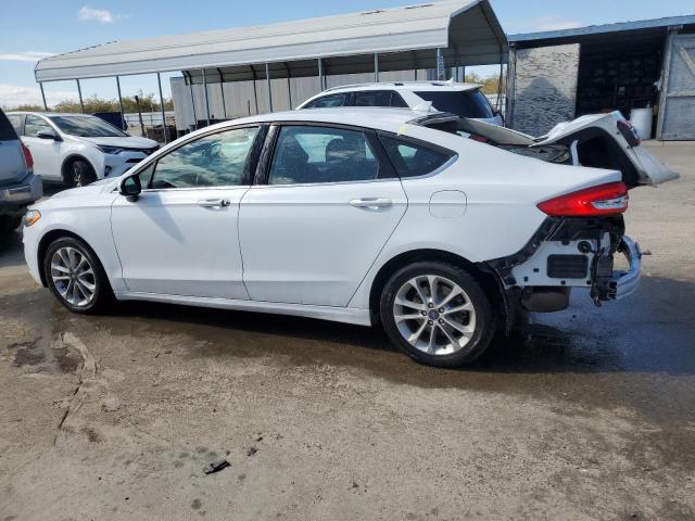 3FA6P0LU9LR113055 - 2020 FORD FUSION SE WHITE photo 2