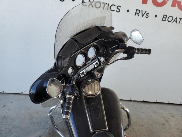 1HD1FC4127Y720966 - 2007 HARLEY-DAVIDSON FLHTCUI 黑色 照片 6