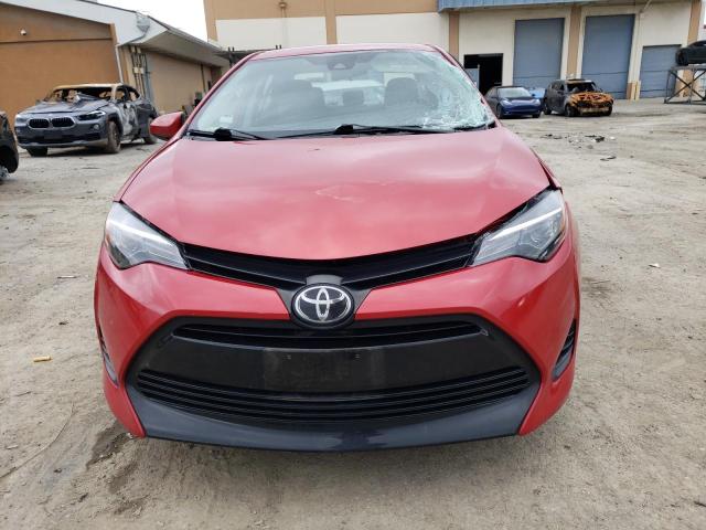 5YFBURHE6KP917678 - 2019 TOYOTA COROLLA L RED photo 5