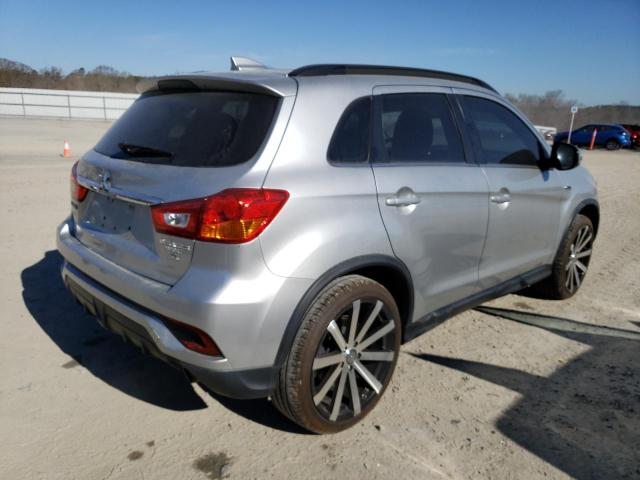 JA4AP4AW3JZ034483 - 2018 MITSUBISHI OUTLANDER SEL SILVER photo 3