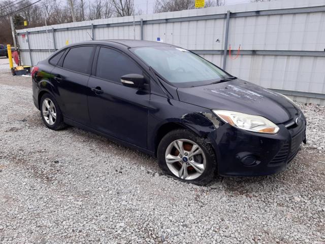 1FADP3F21EL233677 - 2014 FORD FOCUS SE BLACK photo 4