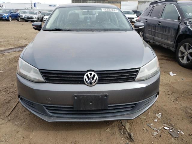 3VWD17AJ2EM266989 - 2014 VOLKSWAGEN JETTA SE GRAY photo 5