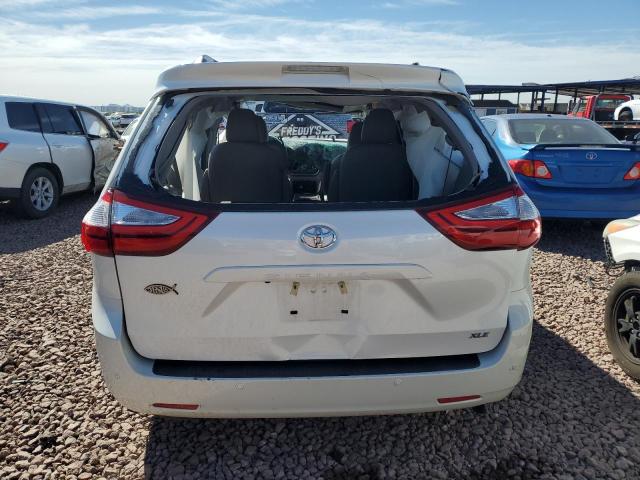 5TDYK3DC5FS685220 - 2015 TOYOTA SIENNA XLE WHITE photo 6