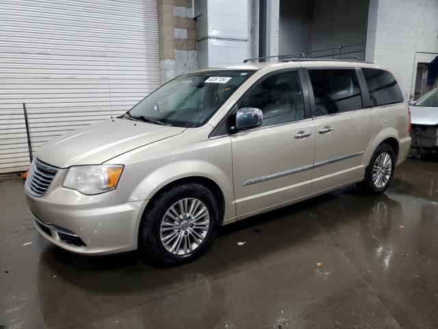2C4RC1CG5DR660267 - 2013 CHRYSLER TOWN & COU TOURING L TAN photo 1