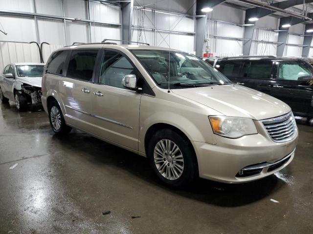 2C4RC1CG5DR660267 - 2013 CHRYSLER TOWN & COU TOURING L TAN photo 4