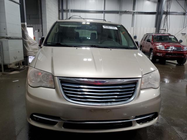 2C4RC1CG5DR660267 - 2013 CHRYSLER TOWN & COU TOURING L TAN photo 5