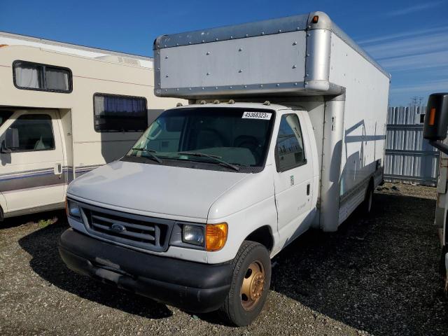 1FDXE45S46HA83844 - 2006 FORD ECONOLINE E450 SUPER DUTY CUTAWAY VAN WHITE photo 1