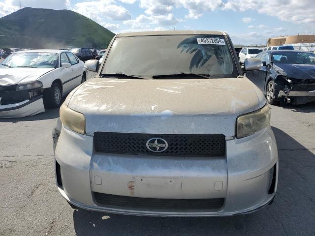 JTLKE50E981043037 - 2008 TOYOTA SCION XB SILVER photo 5