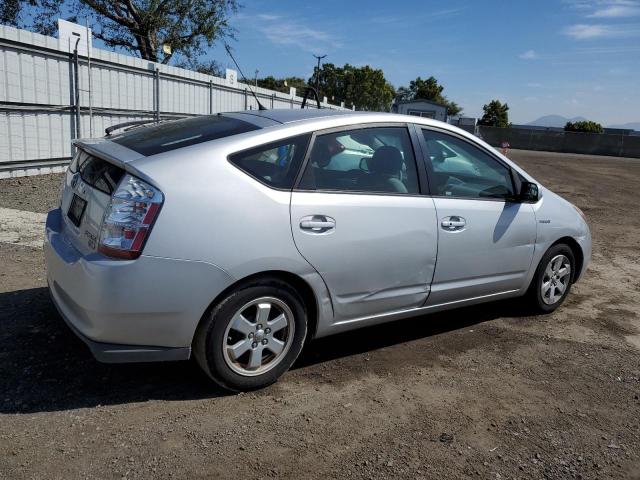 JTDKB20UX83328053 - 2008 TOYOTA PRIUS SILVER photo 3