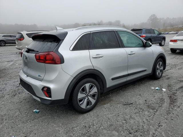 KNDCB3LC2L5399628 - 2020 KIA NIRO LX SILVER photo 3