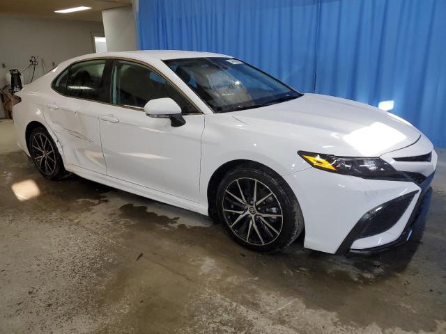 4T1G11AK6PU777024 - 2023 TOYOTA CAMRY SE NIGHT SHADE WHITE photo 4