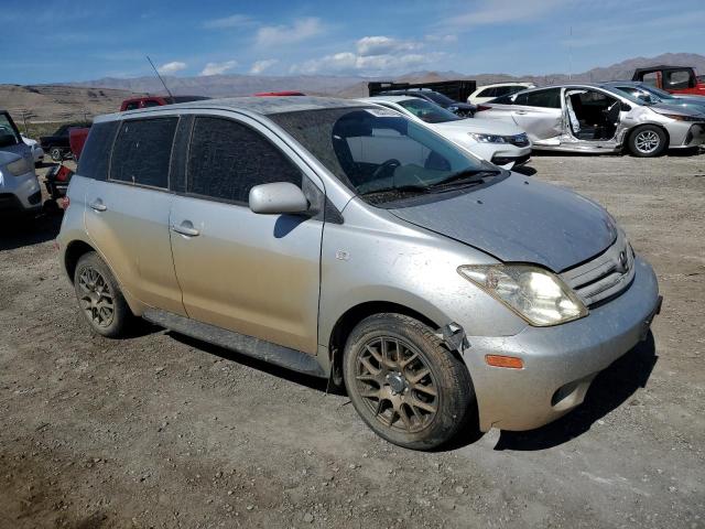 JTKKT624950129471 - 2005 TOYOTA SCION XA SILVER photo 4