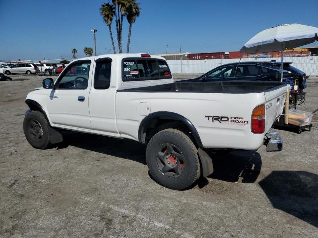 4TASN92N9YZ592945 - 2000 TOYOTA TACOMA XTRACAB PRERUNNER WHITE photo 2