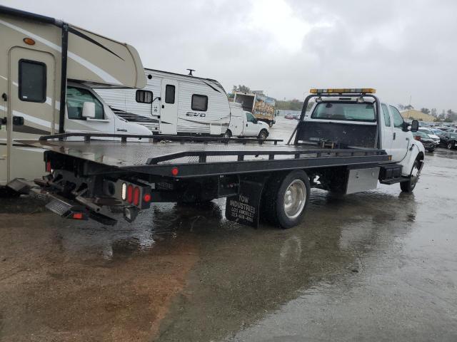 3FRNX65H48V660356 - 2008 FORD F650 SUPER DUTY WHITE photo 3