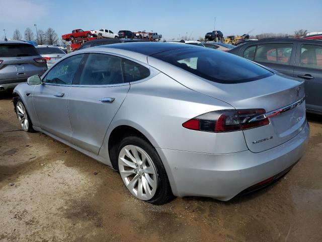 5YJSA1E23JF272440 - 2018 TESLA MODEL S Gümüş foto 2