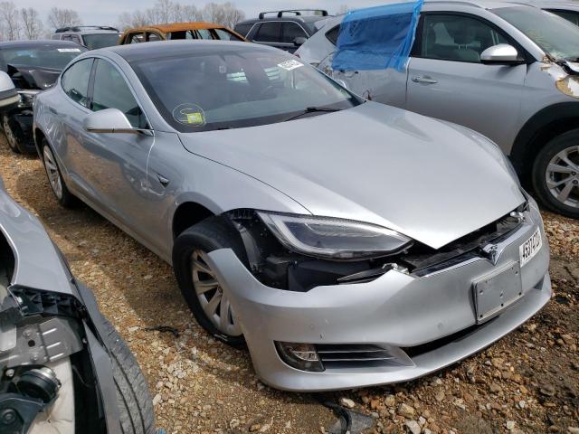 5YJSA1E23JF272440 - 2018 TESLA MODEL S Gümüş foto 4