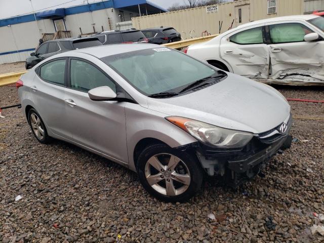 5NPDH4AEXDH378718 - 2013 HYUNDAI ELANTRA GLS SILVER photo 4