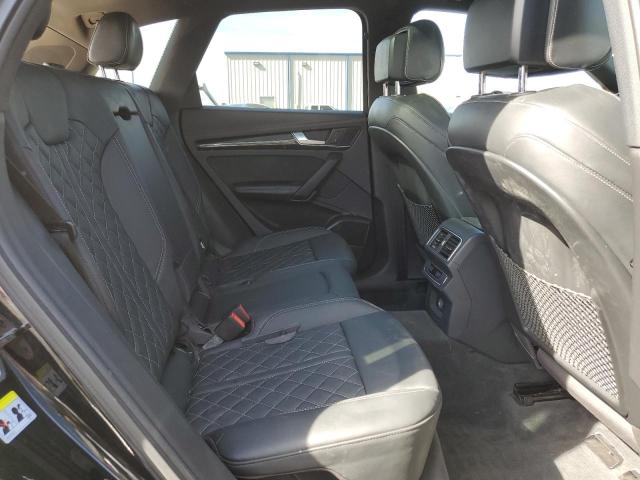 WA1C4AFY4J2227504 - 2018 AUDI SQ5 PRESTIGE BLACK photo 11