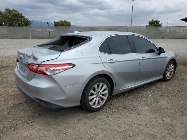 4T1C11AKXLU917987 - 2020 TOYOTA CAMRY LE SILVER photo 3