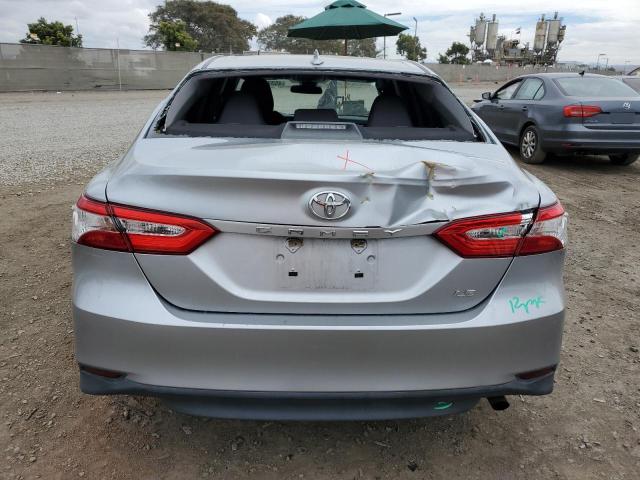 4T1C11AKXLU917987 - 2020 TOYOTA CAMRY LE SILVER photo 6