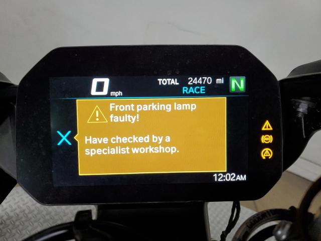 WB10E2302M6E57405 - 2021 BMW S 1000 RR SILVER photo 8