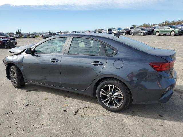 3KPF24AD9RE716199 - 2024 KIA FORTE LX GRAY photo 2