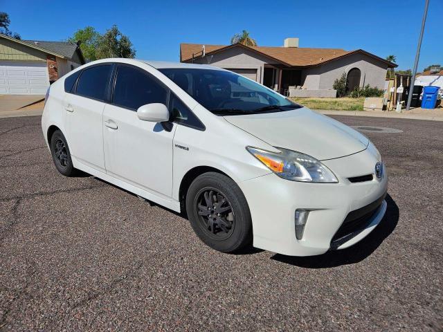 JTDKN3DU8F1902956 - 2015 TOYOTA PRIUS WHITE photo 1