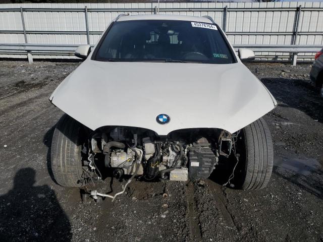 WBXHT3C51K3H35841 - 2019 BMW X1 XDRIVE28I WHITE photo 5