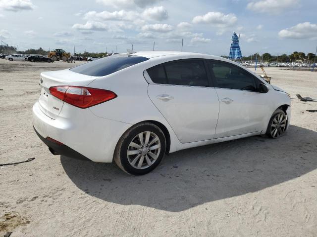 KNAFX4A87F5418162 - 2015 KIA FORTE EX WHITE photo 3