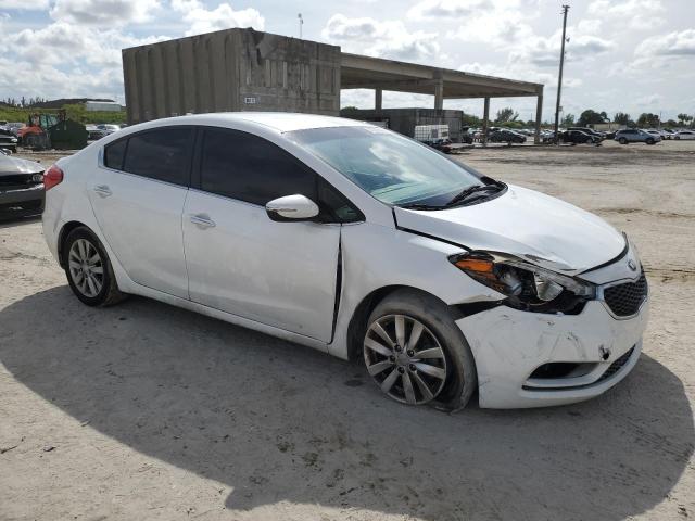 KNAFX4A87F5418162 - 2015 KIA FORTE EX WHITE photo 4