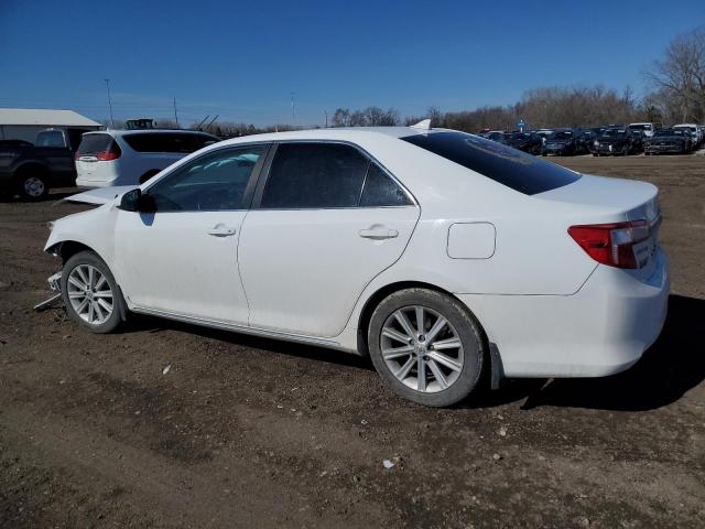 4T1BF1FK4EU854152 - 2014 TOYOTA CAMRY L WHITE photo 2