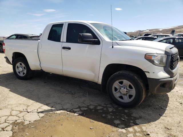 5TFUM5F14JX078003 - 2018 TOYOTA TUNDRA DOUBLE CAB SR/SR5 WHITE photo 4