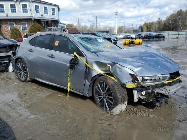 19UUB2F7XJA000743 - 2018 ACURA TLX ADVANCE SILVER photo 4