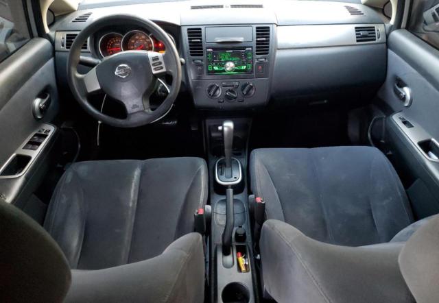 3N1BC13E38L381597 - 2008 NISSAN VERSA S SILVER photo 8